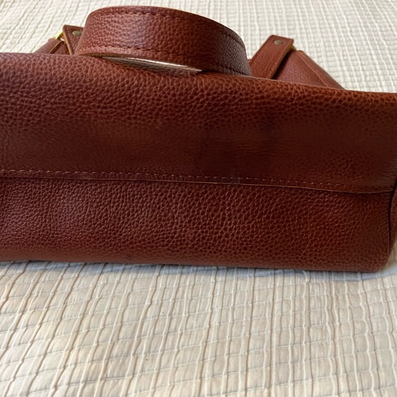 Portland Leather Nutmeg Shoulder Bag - Picture 6 of 11